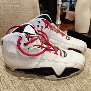 2006Air Jordan 21 OG 'White Varsity Red'Jordan White  High-Top Sneakers Sizen7